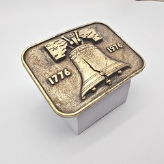 Vintage 1976 Bicentennial Liberty Bell Commemorative Belt Buckle Americana