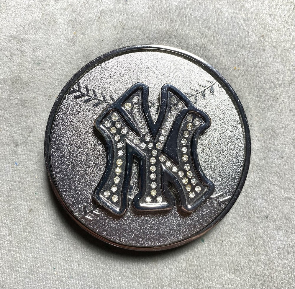 New 2005 MLB New York Yankees Spinner Metal Belt Buckle – Me N Co/MLBP