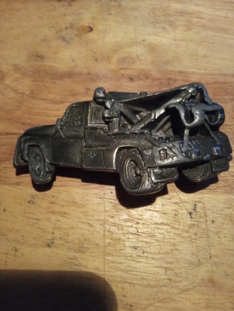 Towtruck Belt Buckle 1980 235, the great American Belt Buckle Company Vintage