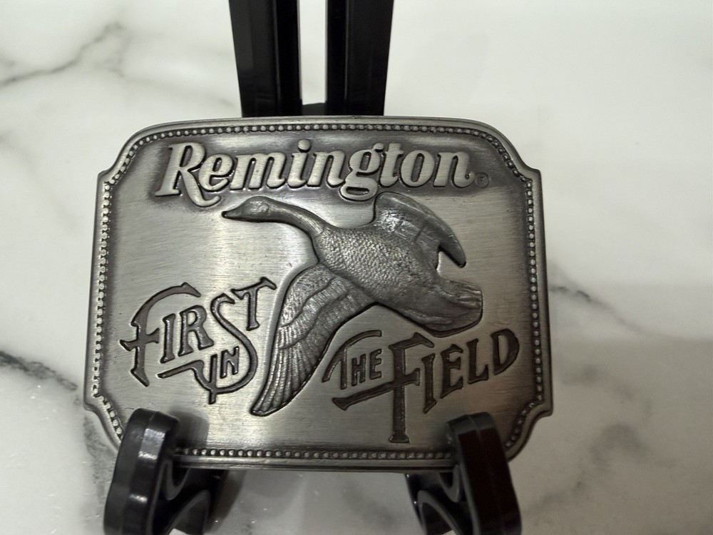 Vintage Remington First In Field Canada Goose 1980 3D Metal Belt Buckle