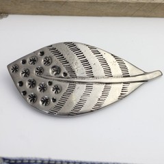 Feather belt buckle, peacock feather removable buckle dark silver-old silver