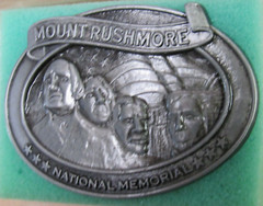 Mt Rushmore Belt Buckle Keychain pin LOT National Landmark South Dakota Siskiyou