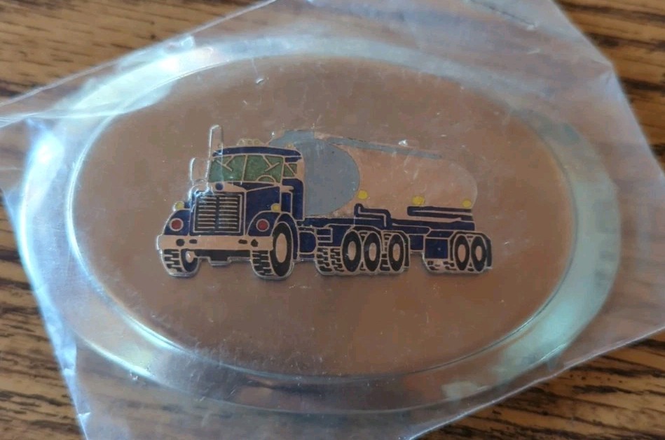 Rare Pre-Owned Silver Tone Metal Tanker Semi Truck Vintage Enamel Belt Buckle