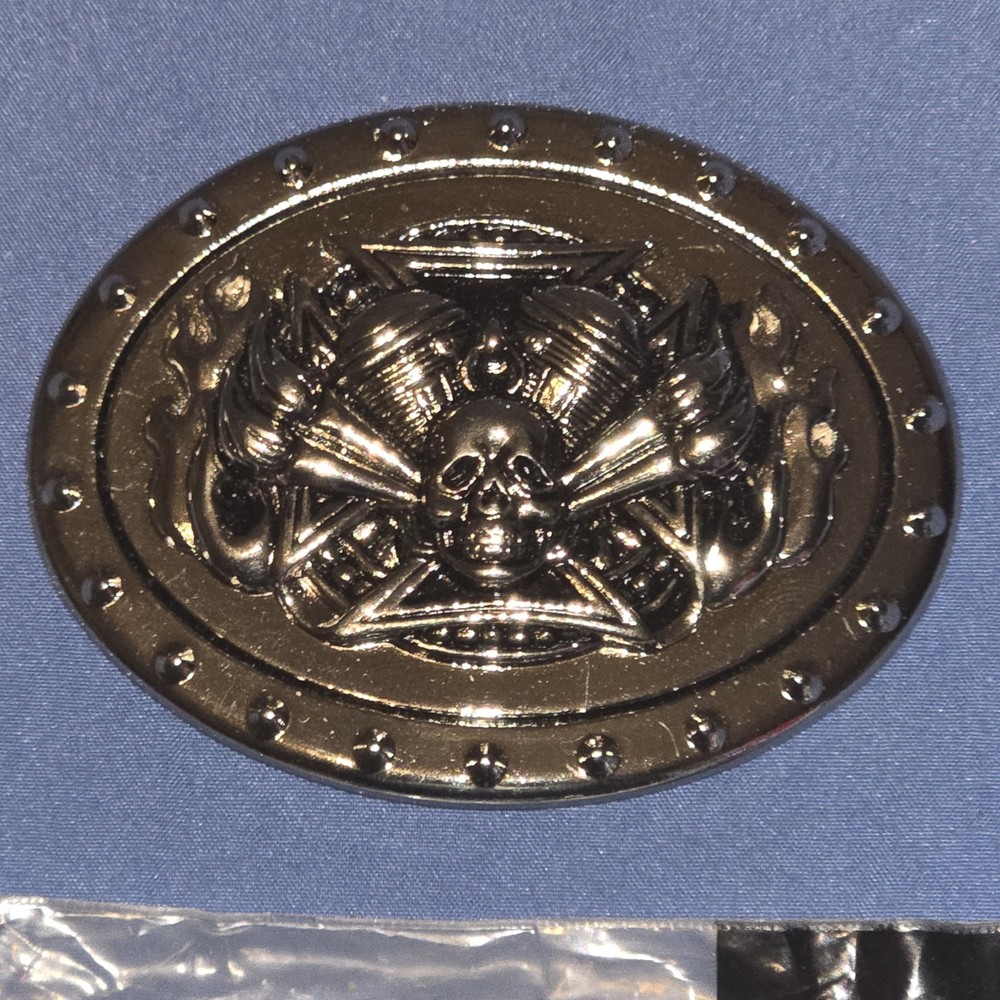 Skull And Cross Trophy Belt Buckle, As New Condition