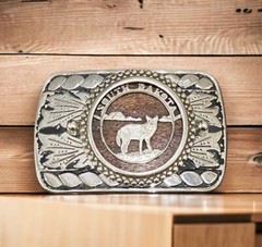 SOUTH DAKOTA State belt buckle silver toned with wooden background Disk 3d wolf