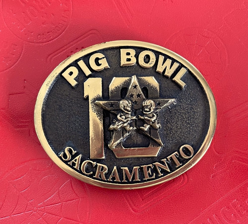 1983 Pig Bowl Sacramento Police Law Enforcement Heritage Mint LTD. Belt Buckle