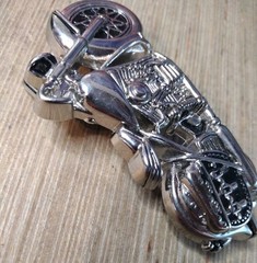 4&Prime; Wide Figural Motorcycle W/ Saddle Bag Silver Color Bikers Belt Buckle