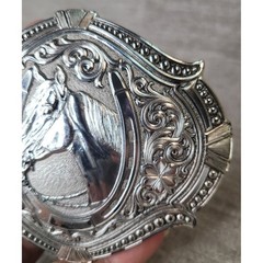 Montana Silversmiths Horse Head Horseshoe Western Belt Buckle Silver Tone Floral