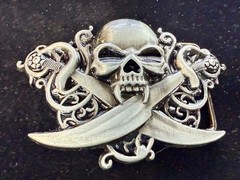 Vampire Teeth Skull Crossed Sword&rsquo;s Cutout Halloween Gothic Biker Belt Buckle