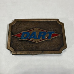 Men&rsquo;s DART Logo Metal Clip Belt Buckle – Bronze/Blue/Red Tone Colors
