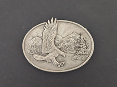 Siskiyou Buckle Company – Eagle Landing, Mountains, Sunset – No. 0-10 (1982)