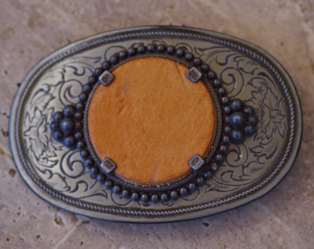 BELT BUCKLE Stone or Coin Holder Southwestern Cowboy High Quality Made in USA