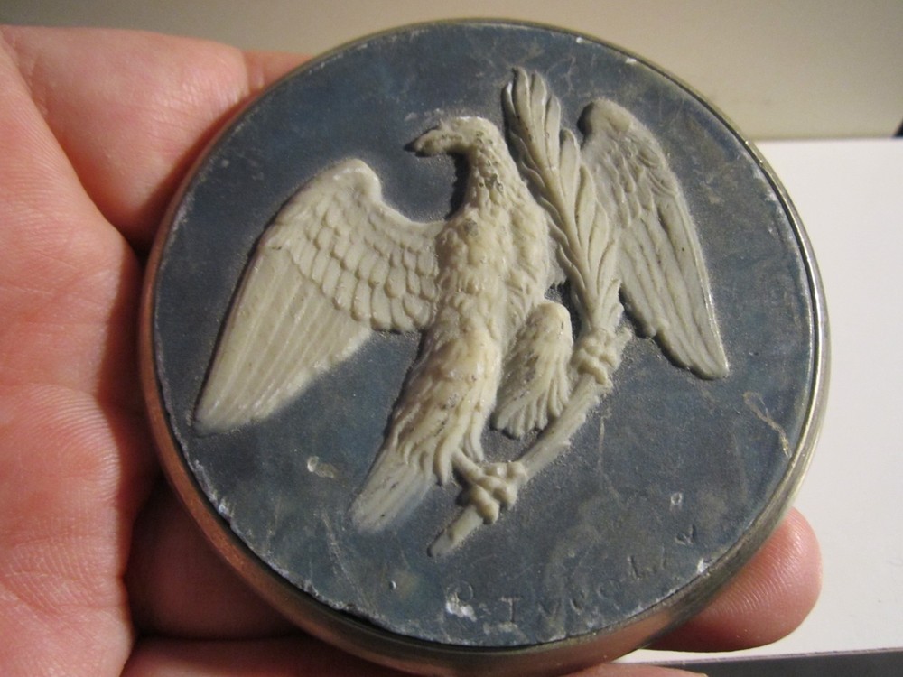 1981 CARVED EAGLE ON SOAPSTONE BELT BUCKLE HEAVY- GW-26