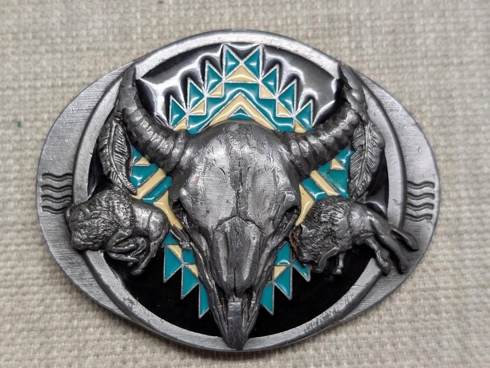 vintage USA made SOUTHWESTERN belt buckle NATIVE AMERICAN buffalo indian COWBOY