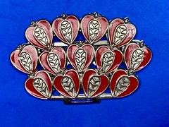 Unknown To Me! Red And Silver Color Heart Pattern. – Half Of Belt Buckle?