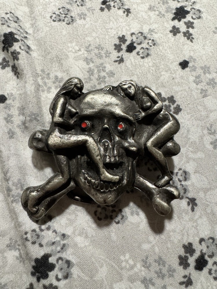 Vintage 1992 Skull Belt Buckle Mastercraft A-305 Buckle Makers USA