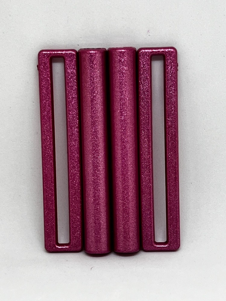 Italian Artisan-Crafted Plastic Belt Buckle – Contemporary Elegance