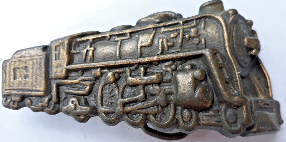 belt buckle 4045 locomotive train engine 3.75&Prime; long… unbranded