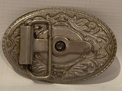 Texas Longhorn Silver & Gold Tone Oval Belt Buckle 2&Prime; x 3&Prime;
