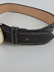 Montana Silversmiths Initial « D » Two-tone Cameo Belt Buckle On Hand Tooled Belt
