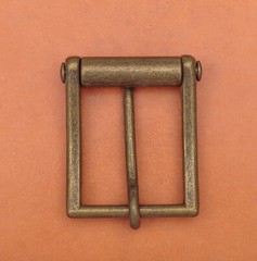 Novelty Mens Retro Brass Single Prong Pin Metal Roller Belt Buckle 1-1/2&Prime;