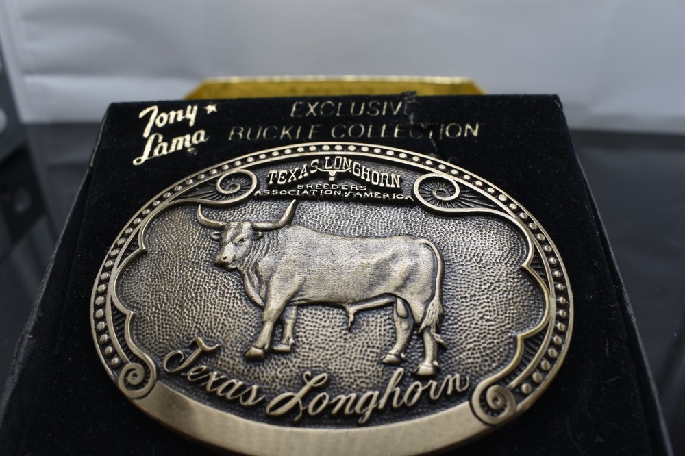 TONY LAMA TEXAS LONGHORN REGULAR EDITION IN GOLD BOX UNWORN