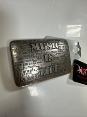 Vintage “Music Is Life” Quote Retro Musician Metal Unisex Men’s Belt Buckle