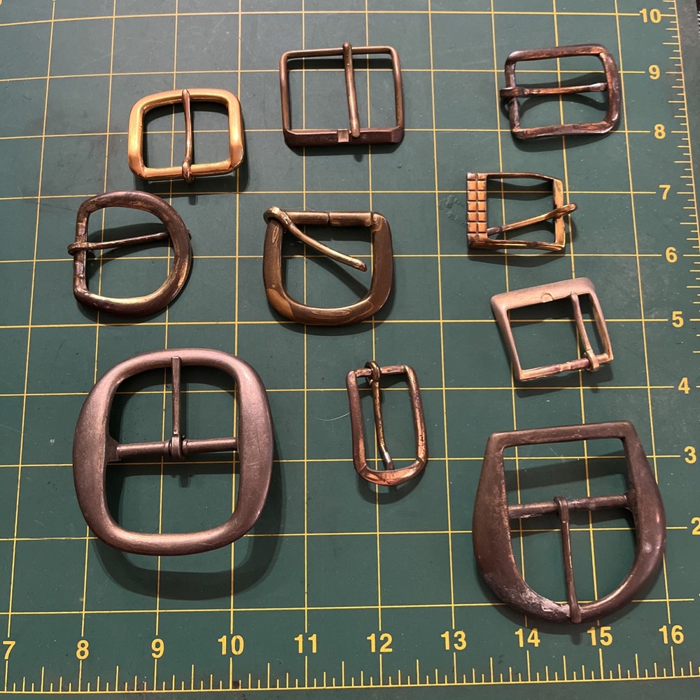 Lot 10 Brass Vintage Mens & Women&rsquo;s Belt Buckles