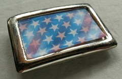RED WHITE & BLUE STARS & STRIPES HOLOGRAPHIC AMERICAN FLAG PATRIOTIC BELT BUCKLE