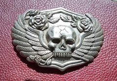 Belt Buckle SKULL & WINGS with ROSES 4.5&Prime; x 3&Prime;