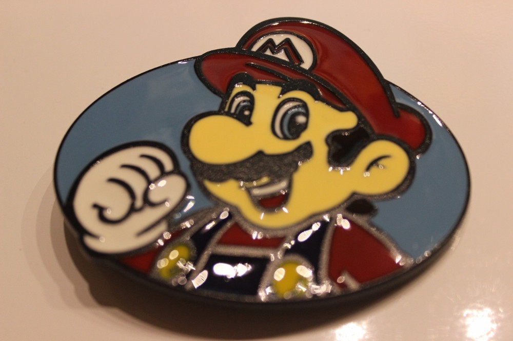 MARIO Super Mario Bro&rsquo;s Belt Buckle or showpiece HQ enamel US seller Great gift