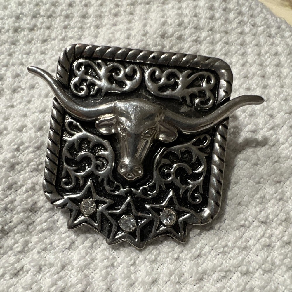 Western Silver Tone Metal Bull Head with Star Accents necklace accessories