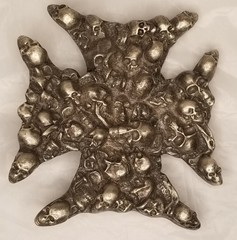 Multi-Skull/Maltese Cross belt buckle for 1.5&Prime; wide belt, biker / punk / gothic