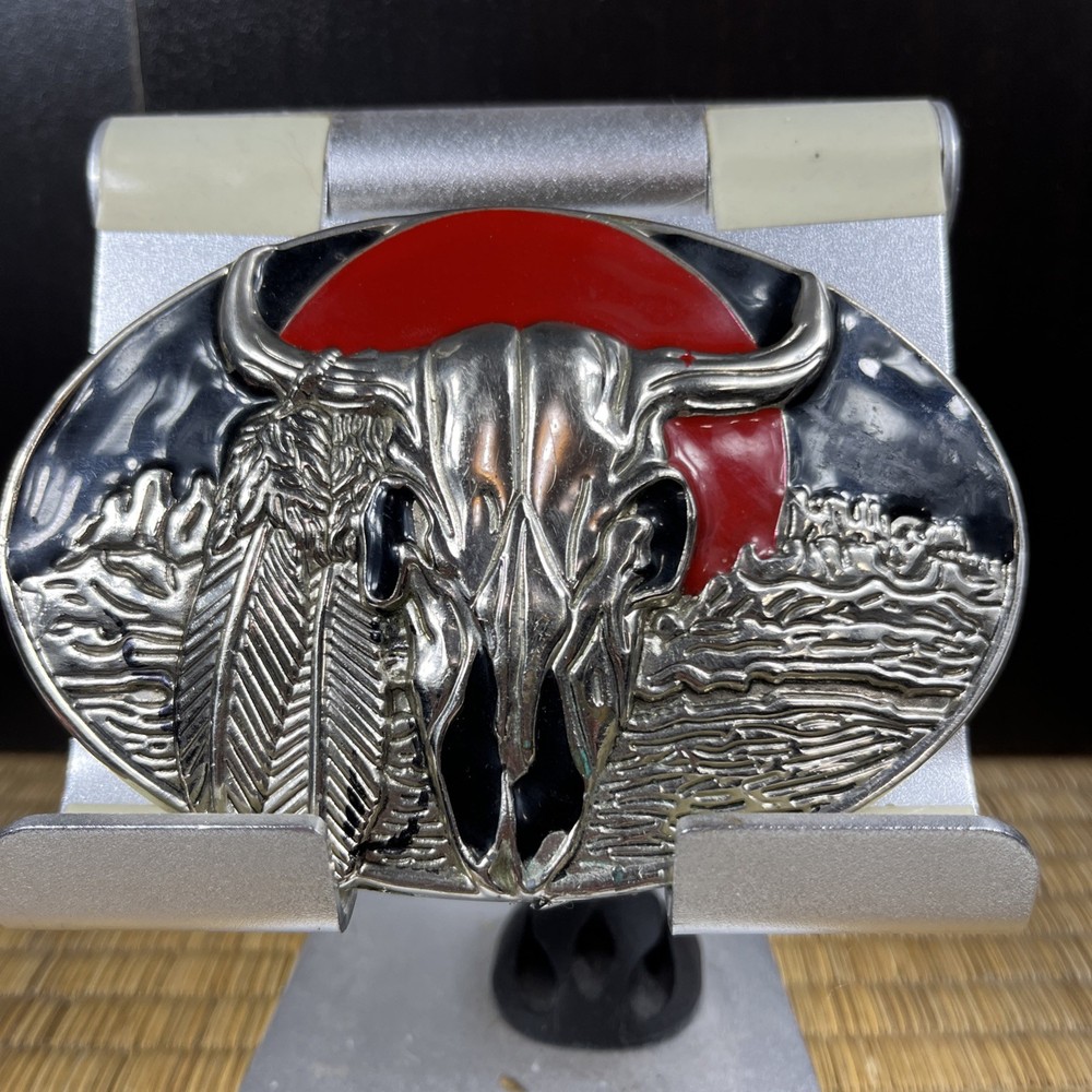 Silver Black and Red Metal Men’s Long Horn Belt Buckle 5 in – 3. 1/4 in