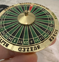 2012 Metal Body Rage 3&Prime; Gold Spinning Roulette Wheel Casino Drinking Belt Buckle