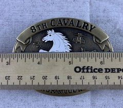 🌟US Army 8th Cavalry Regiment, Honor & Courage Crest Insignia Brass Belt Buckle