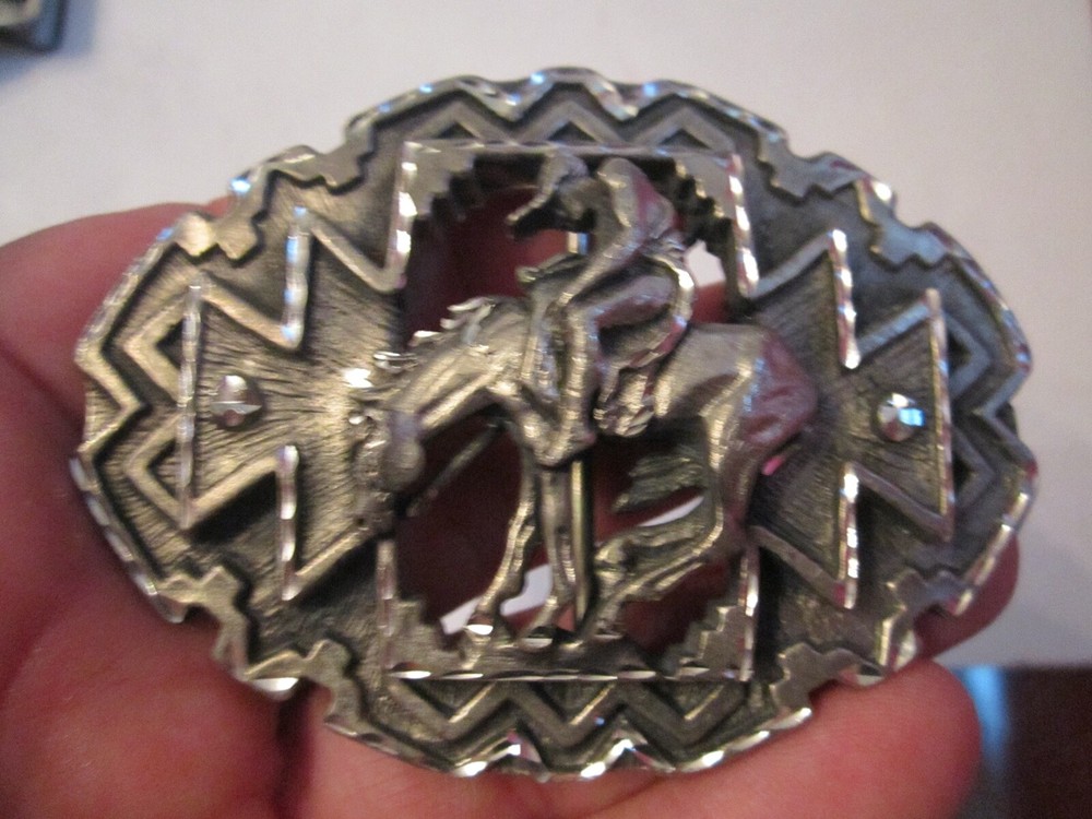 COWBOY RIDING A HORSE THEME BELT BUCKLE – ORNATE – GW-15