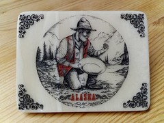 ALASKA GOLD MINER RUSH PROSPECTOR MOUNTAINS ART BELT BUCKLE SCRIMSHAW STYLE