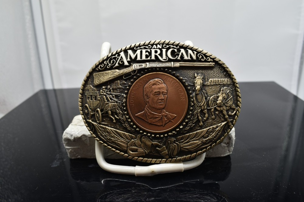 RAINY MOUNTAIN DESIGNS ADM JOHN WAYNE AN AMERICAN REGULAR EDITION UNWORN [BB]