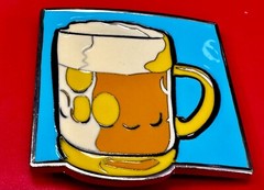 Drinking Glass Beer Mug Overflowing Beer Novelty Bar Gag Gift Belt Buckle