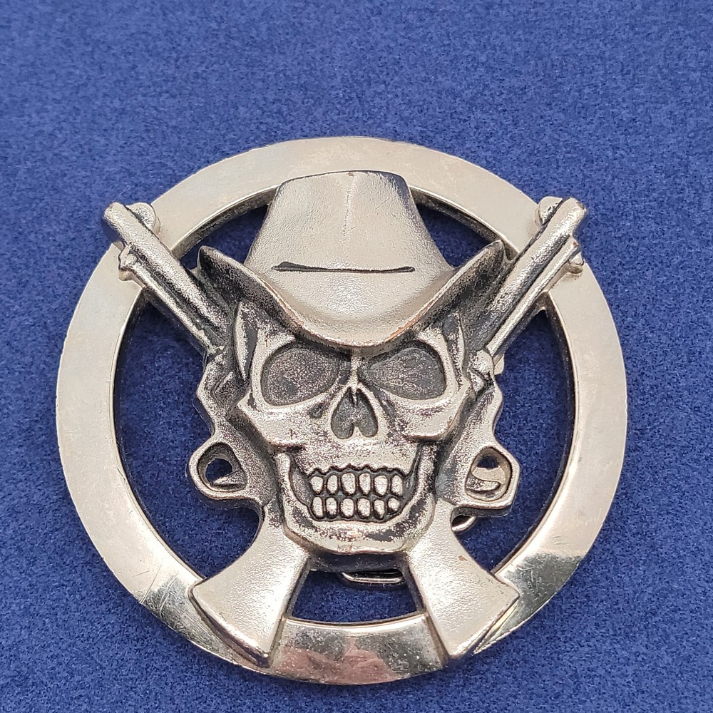 Western Cowboy Skull Head & Revolvers Metal Belt Buckle x Silver Star