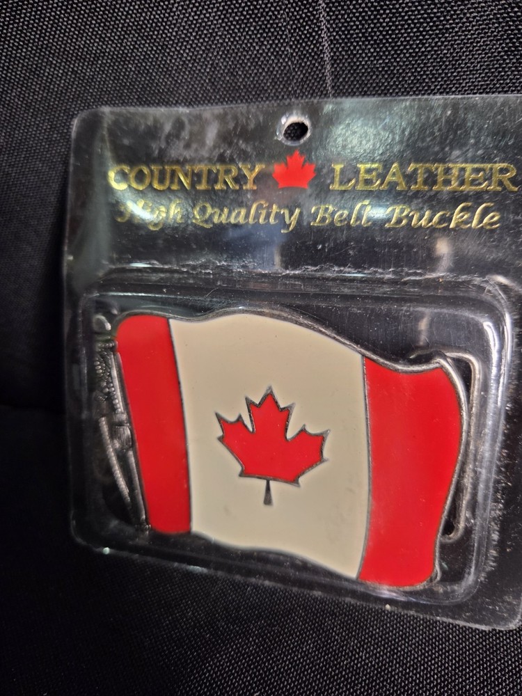 Waving Canadian Flag Belt Buckle BY COUNTRY LEATHER – High Quality- Brand New