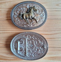Horse western country oval silver & bronze belt buckle