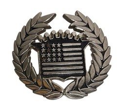 USA Flag Belt Buckle Famous Stars & Straps With Laurel Wreath Design Silver Tone