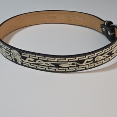 YAC Leather And Silk Blk And White Horse Head Design Belt 34&Prime;