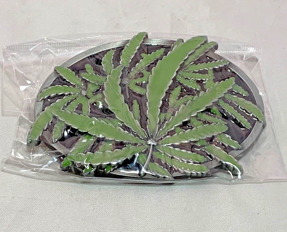 Marijuana Leaf Pot Hemp Belt Buckle Oval Green Black 4&Prime; x 2 3/4&Prime; NEW B1