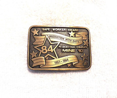 CLASSIC BELT BUCKLE SAFE WORKER AWARD PRODUCTION PEABODY COAL CO 1951-1984 BB12