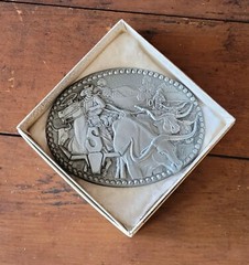 VINTAGE ZEE SERIES AWARD DESIGN RODEO BELT BUCKLE w ORIGINAL BOX USA NIB