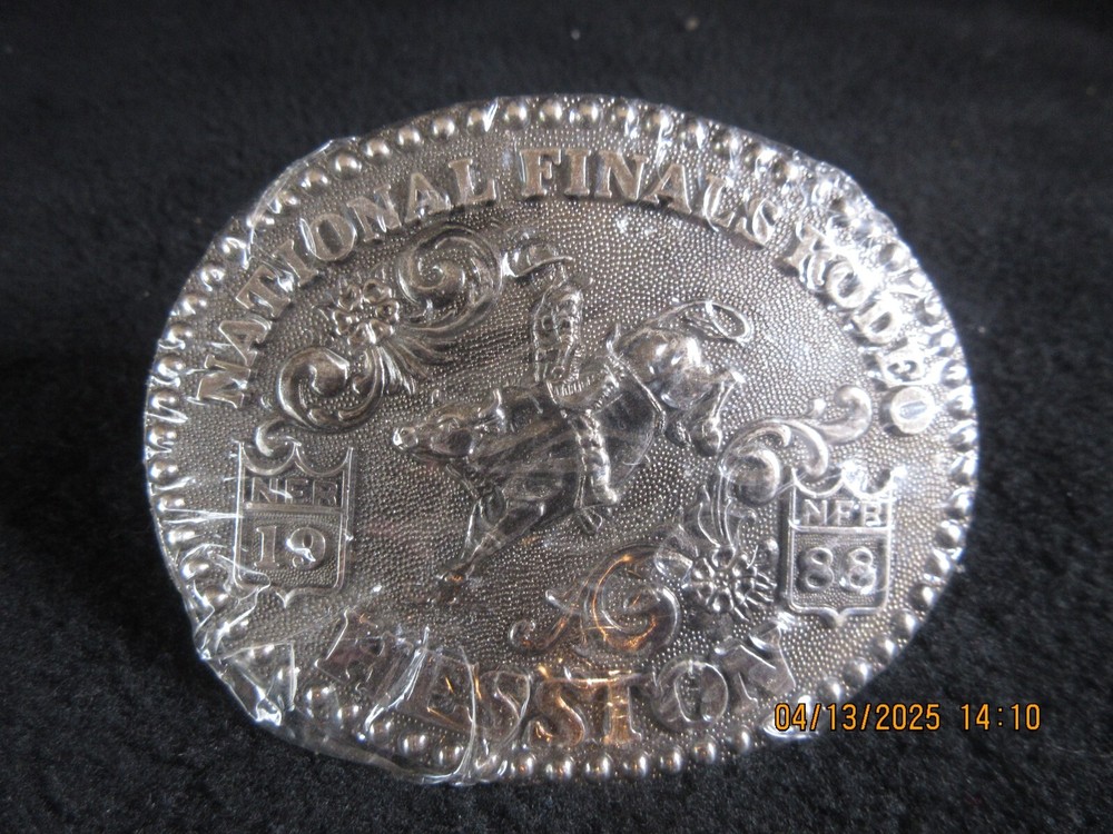 Hesston Vintage Rodeo Belt Buckle 1988 METAL Original Wrap National Finals 4×3