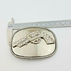 Buckle: Fun Silver Buckle with decorated crystal revolver